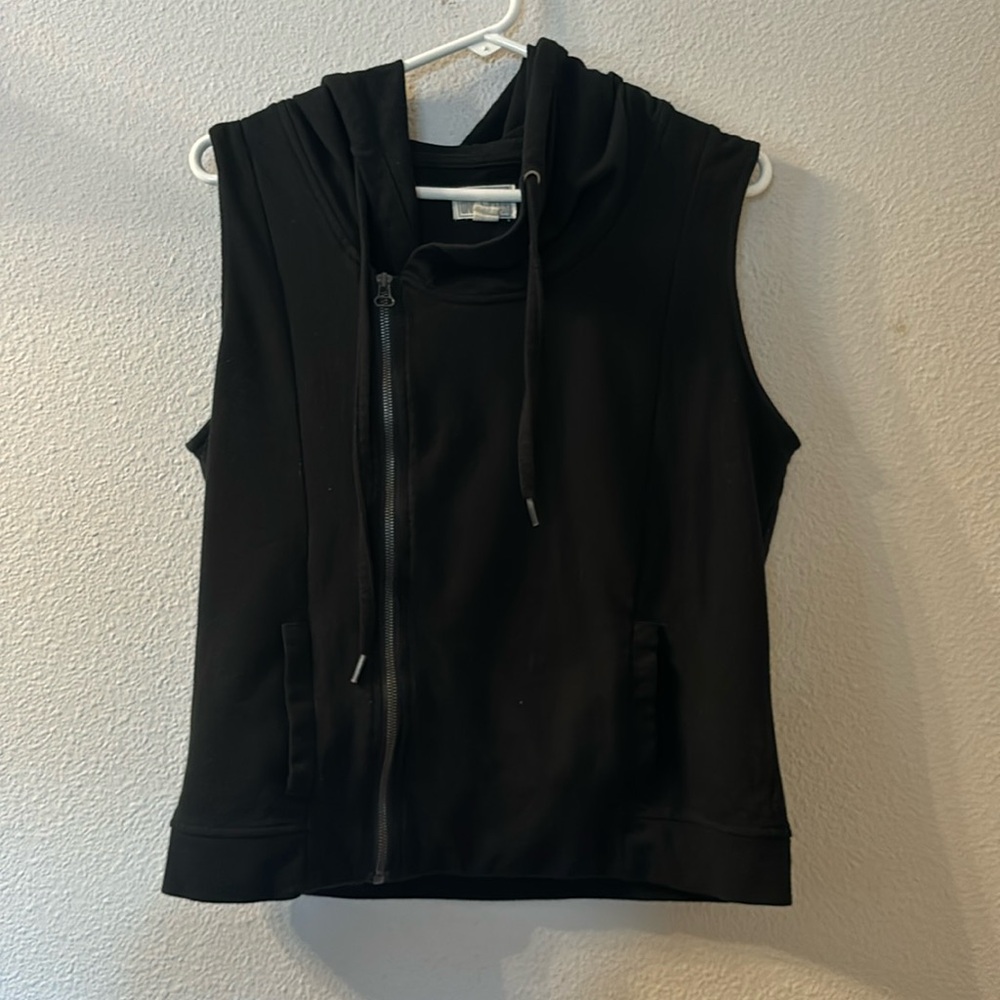 Converse side zip up hooded vest size XL
